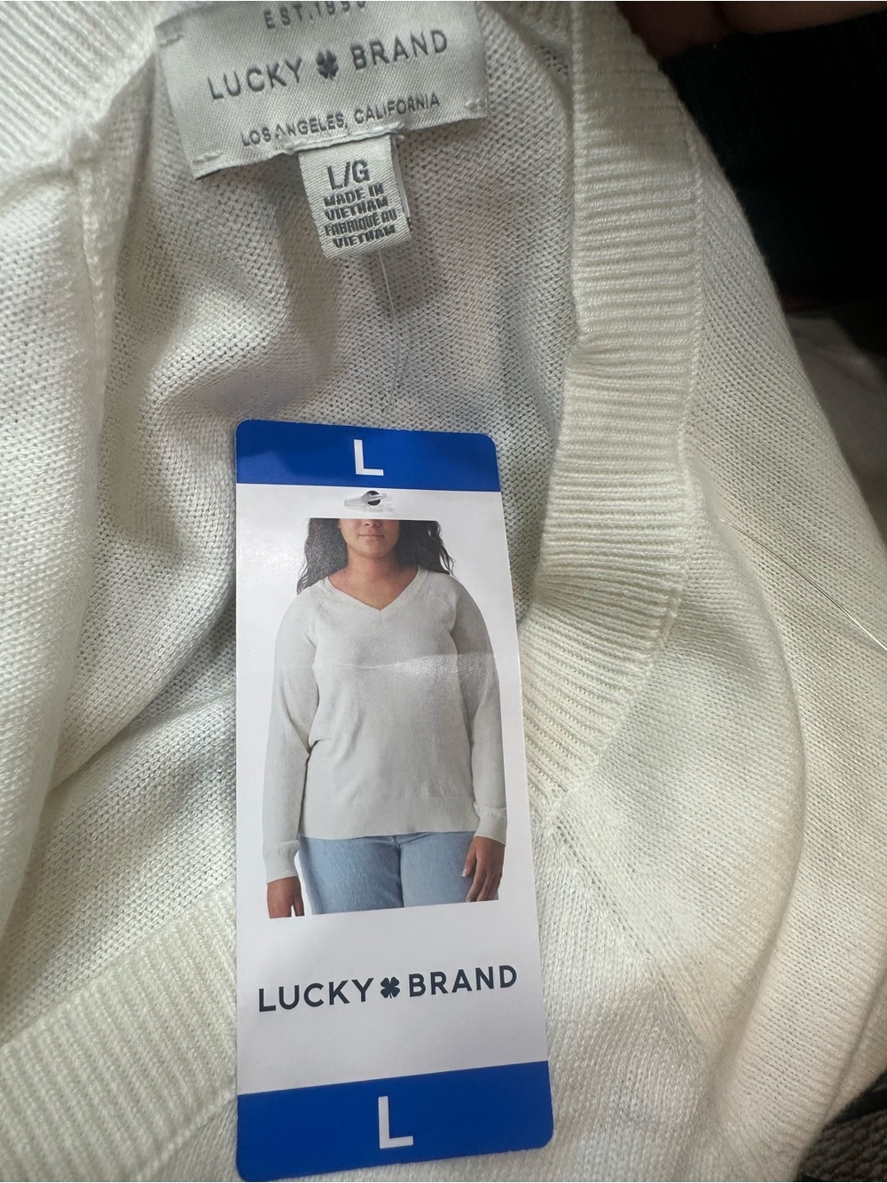 Lucky Brand Women's Cream V-Neck Pullover Sweater